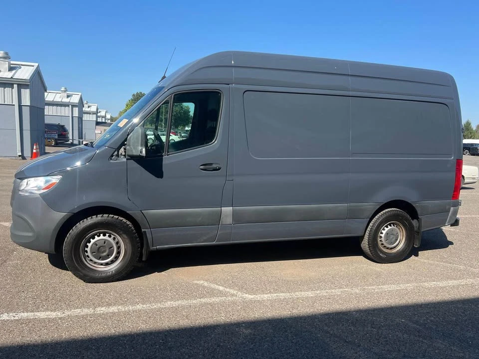 2019 Mercedes-Benz VS30 Sprinter - Image 8 of 17