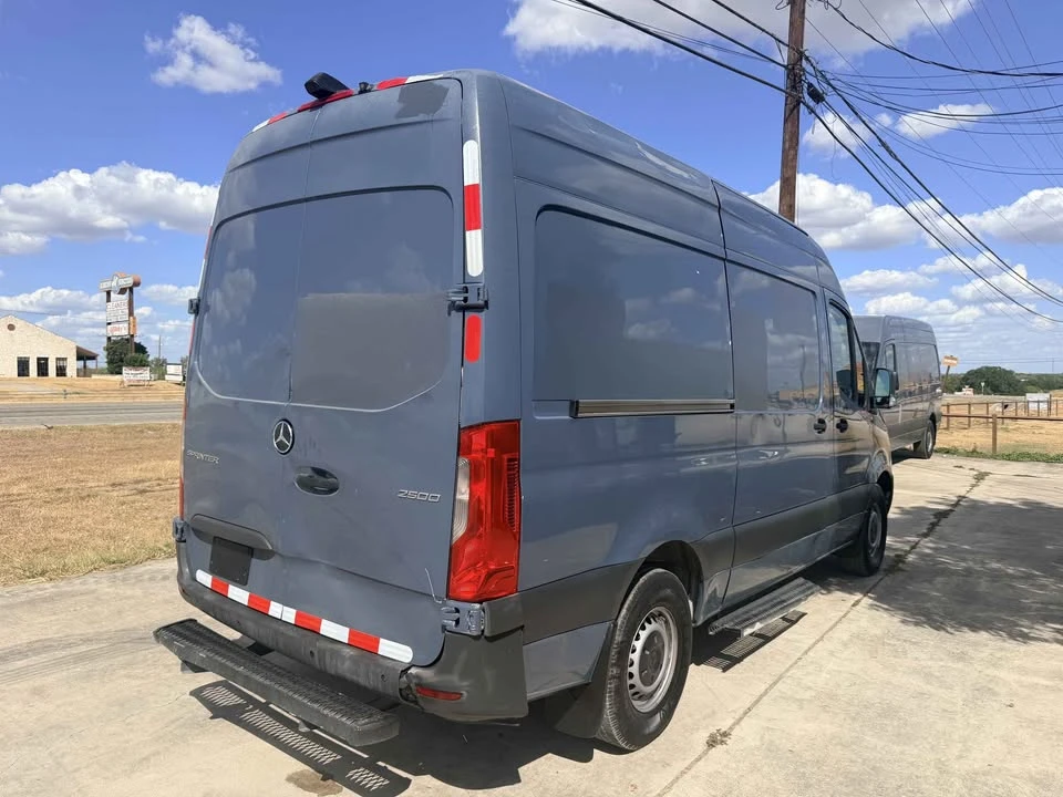 2019 Mercedes-Benz VS30 Sprinter - Image 7 of 8