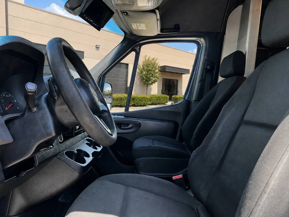 2019 Mercedes-Benz VS30 Sprinter - Image 7 of 8