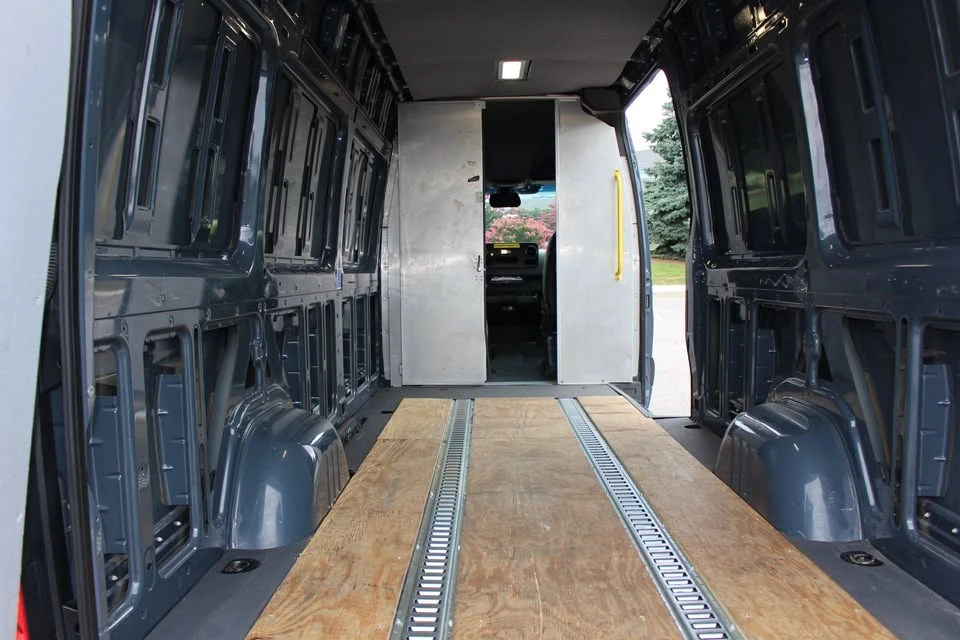 2019 Mercedes-Benz VS30 Sprinter - Image 19 of 20