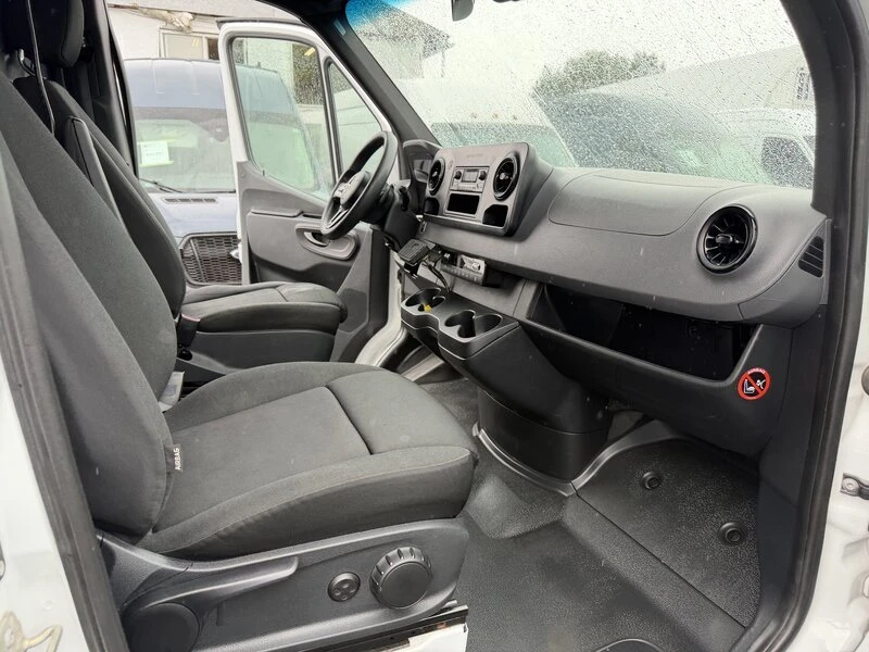 2019 Mercedes-Benz VS30 Sprinter - Image 16 of 18