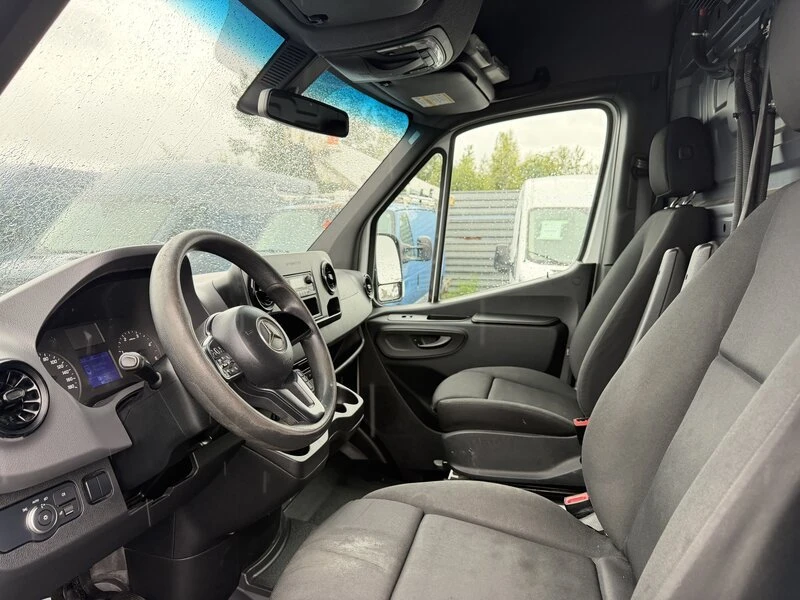 2019 Mercedes-Benz VS30 Sprinter - Image 9 of 18