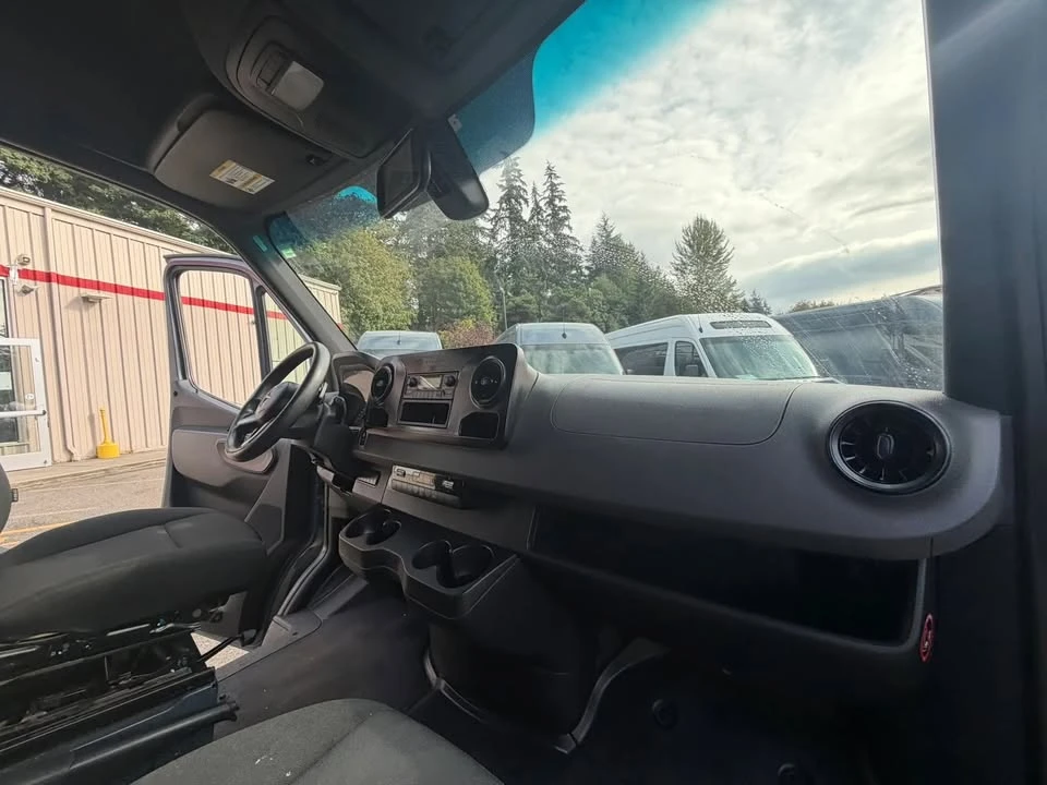 2019 Mercedes-Benz VS30 Sprinter - Image 6 of 12