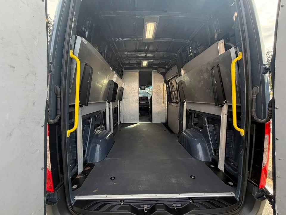 2019 Mercedes-Benz VS30 Sprinter - Image 10 of 12