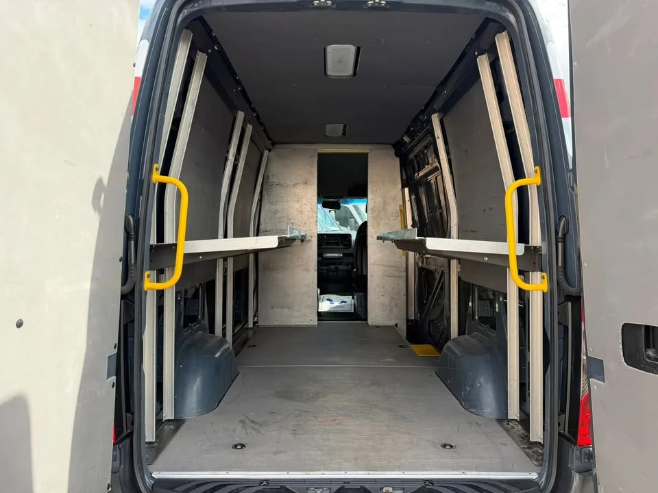 2019 Mercedes-Benz VS30 Sprinter - Image 9 of 16
