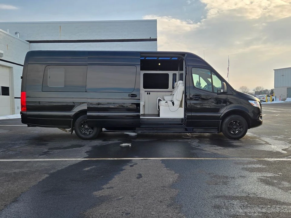 2019 Mercedes-Benz VS30 Sprinter - Image 9 of 21
