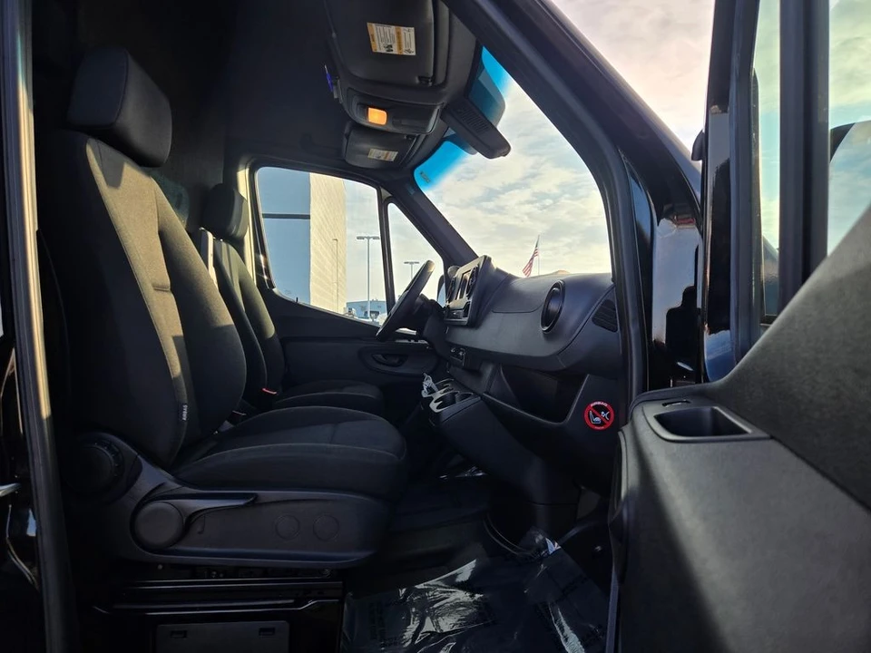 2019 Mercedes-Benz VS30 Sprinter - Image 18 of 21
