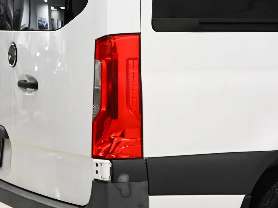 2019 Mercedes-Benz VS30 Sprinter - Image 8 of 19