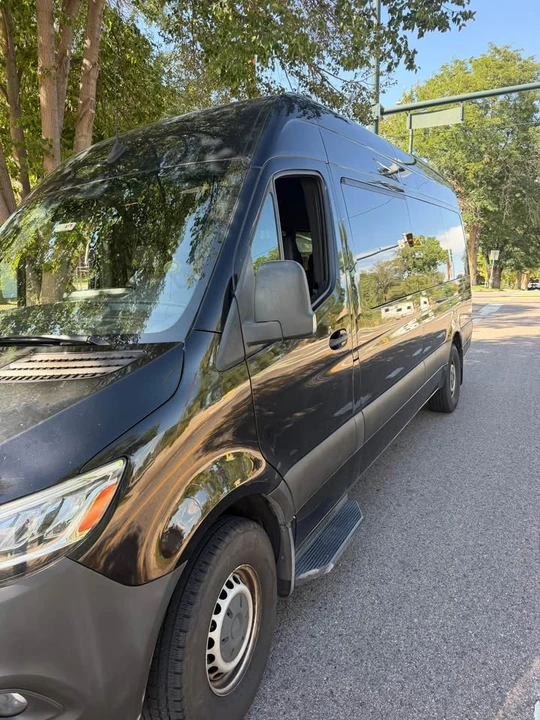 2019 Mercedes-Benz VS30 Sprinter - Image 2 of 12
