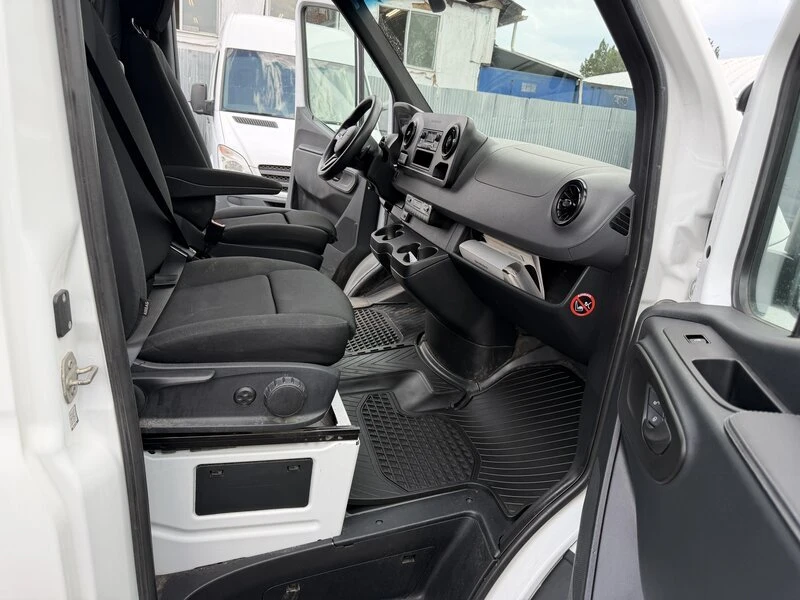 2019 Mercedes-Benz VS30 Sprinter - Image 16 of 20