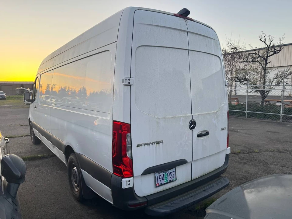 2019 Mercedes-Benz VS30 Sprinter - Image 8 of 19