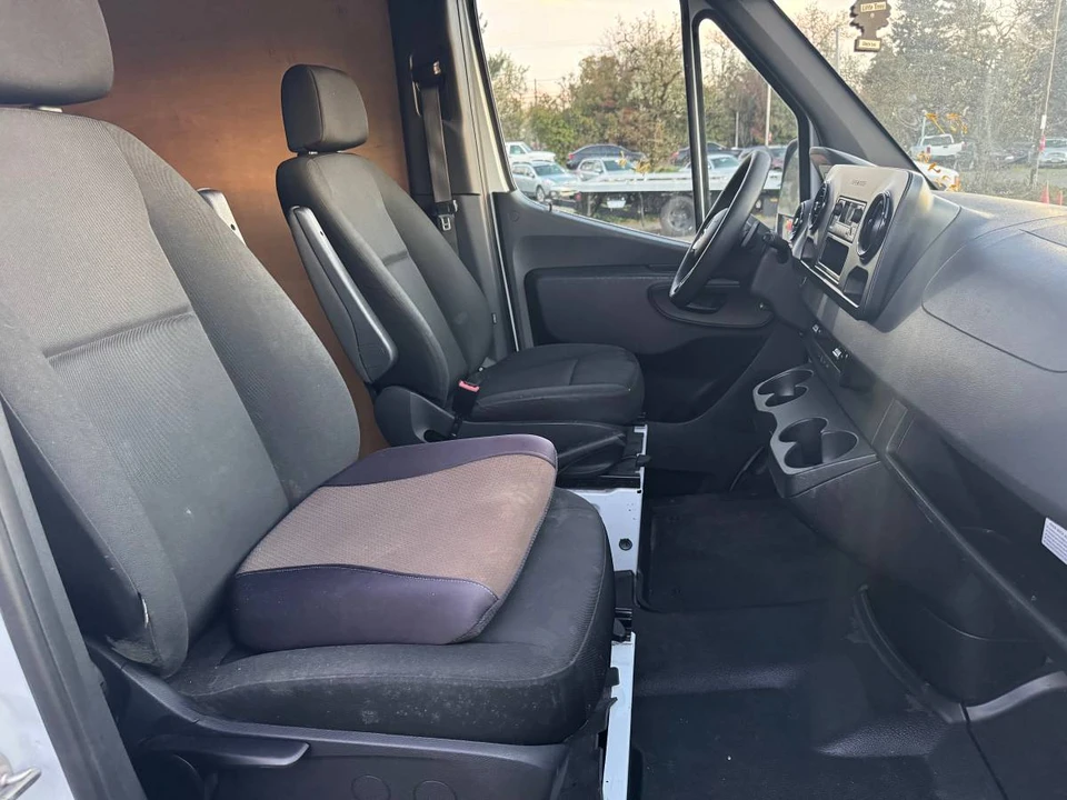 2019 Mercedes-Benz VS30 Sprinter - Image 10 of 19