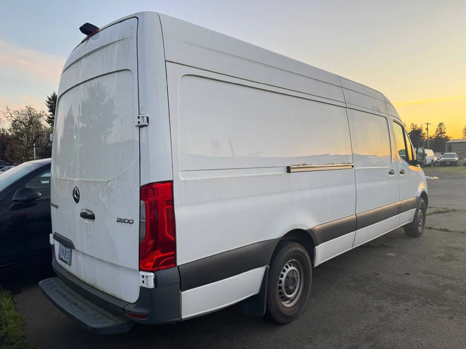 2019 Mercedes-Benz VS30 Sprinter - Image 4 of 19