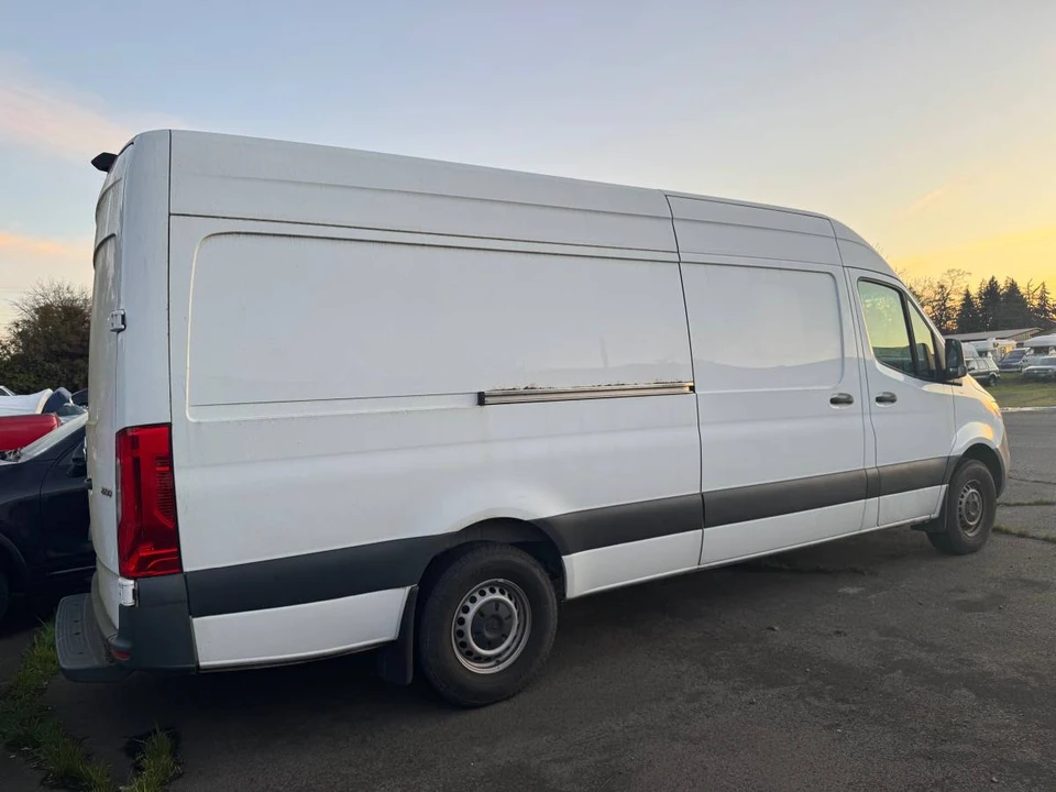 2019 Mercedes-Benz VS30 Sprinter - Image 3 of 19