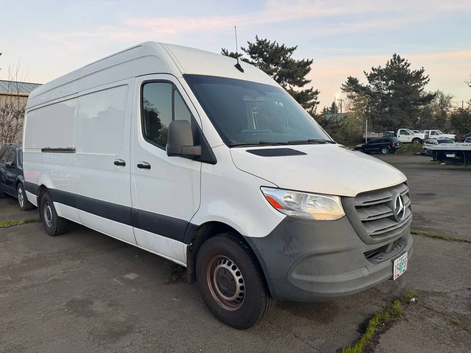 2019 Mercedes-Benz VS30 Sprinter - Image 18 of 19