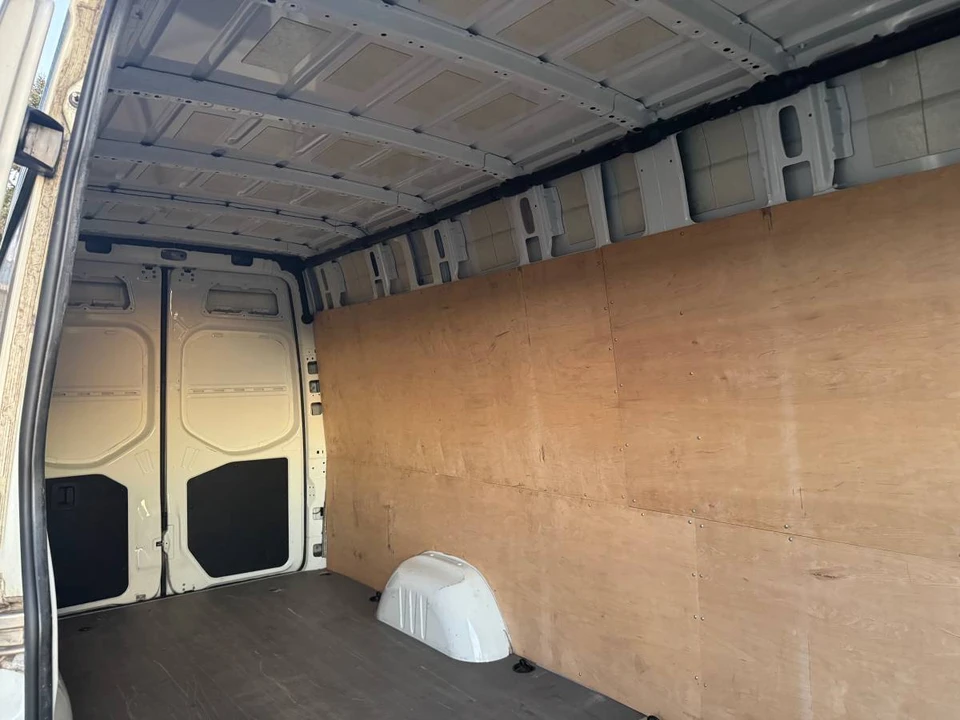 2019 Mercedes-Benz VS30 Sprinter - Image 15 of 19