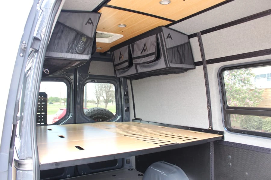 2019 Mercedes-Benz VS30 Sprinter - Image 23 of 31