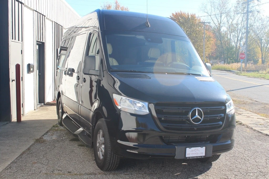 2019 Mercedes-Benz VS30 Sprinter - Image 2 of 21