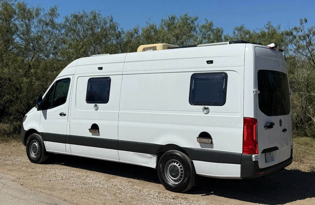 2019 Mercedes-Benz VS30 Sprinter - Image 3 of 21