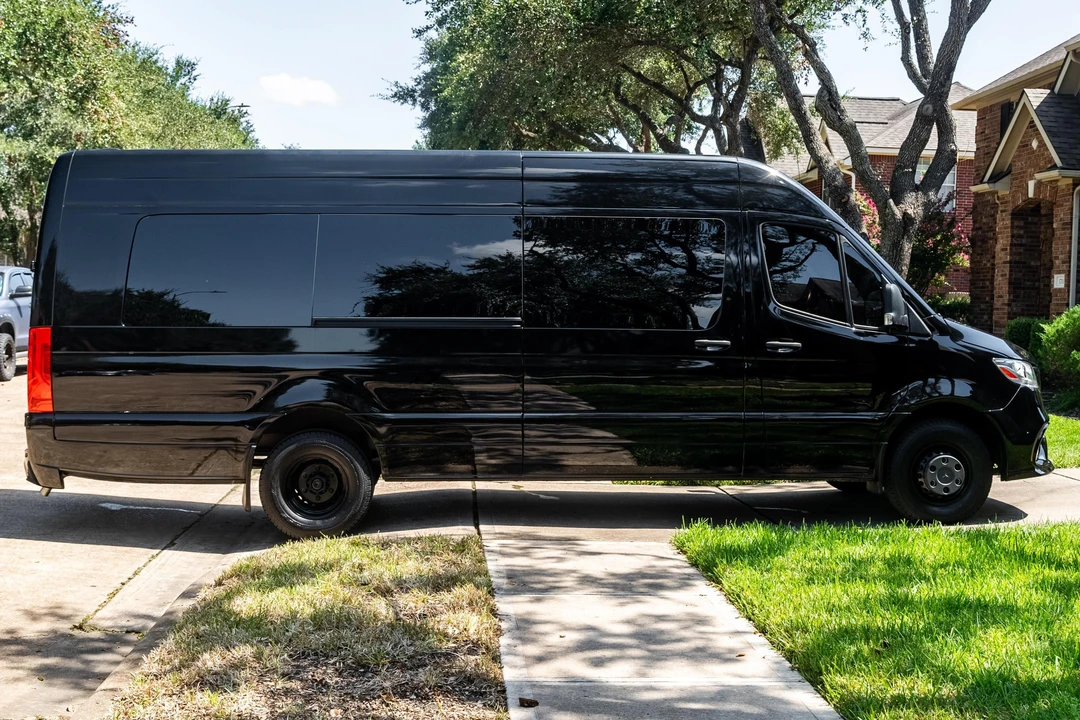 2019 Mercedes-Benz VS30 Sprinter - Image 3 of 31