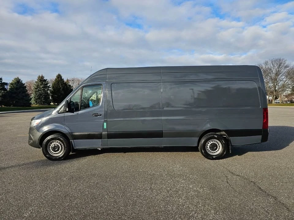 2019 Mercedes-Benz VS30 Sprinter - Image 2 of 20