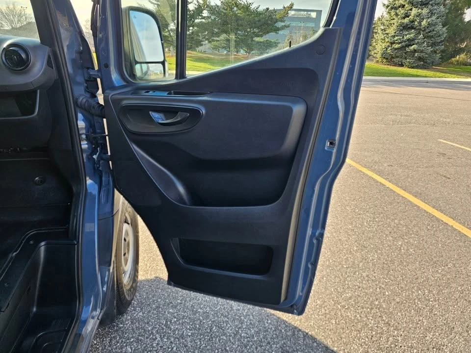 2019 Mercedes-Benz VS30 Sprinter - Image 17 of 20