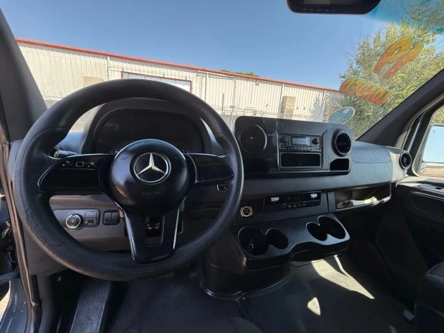 2019 Mercedes-Benz VS30 Sprinter - Image 11 of 19