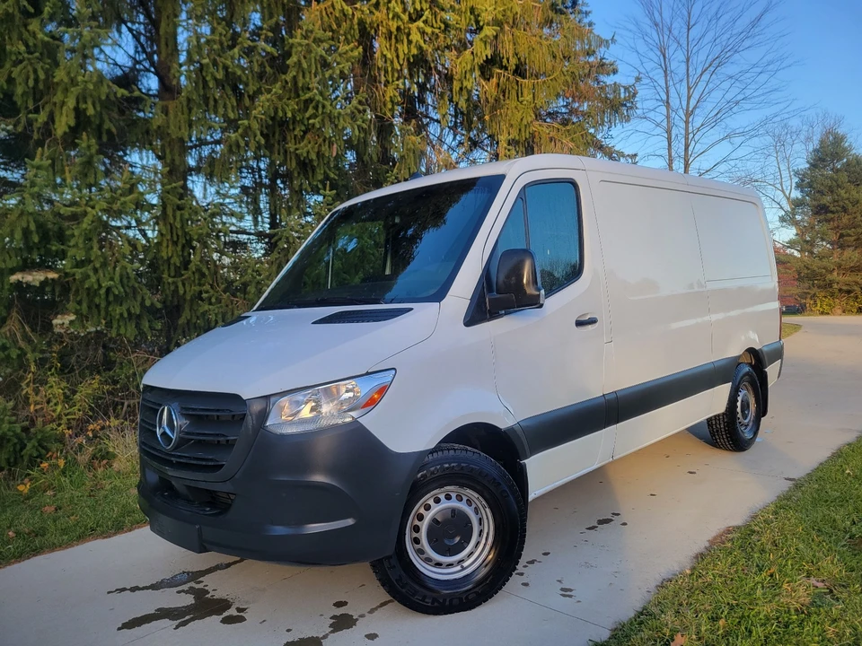 2019 Mercedes-Benz VS30 Sprinter - Image 2 of 18