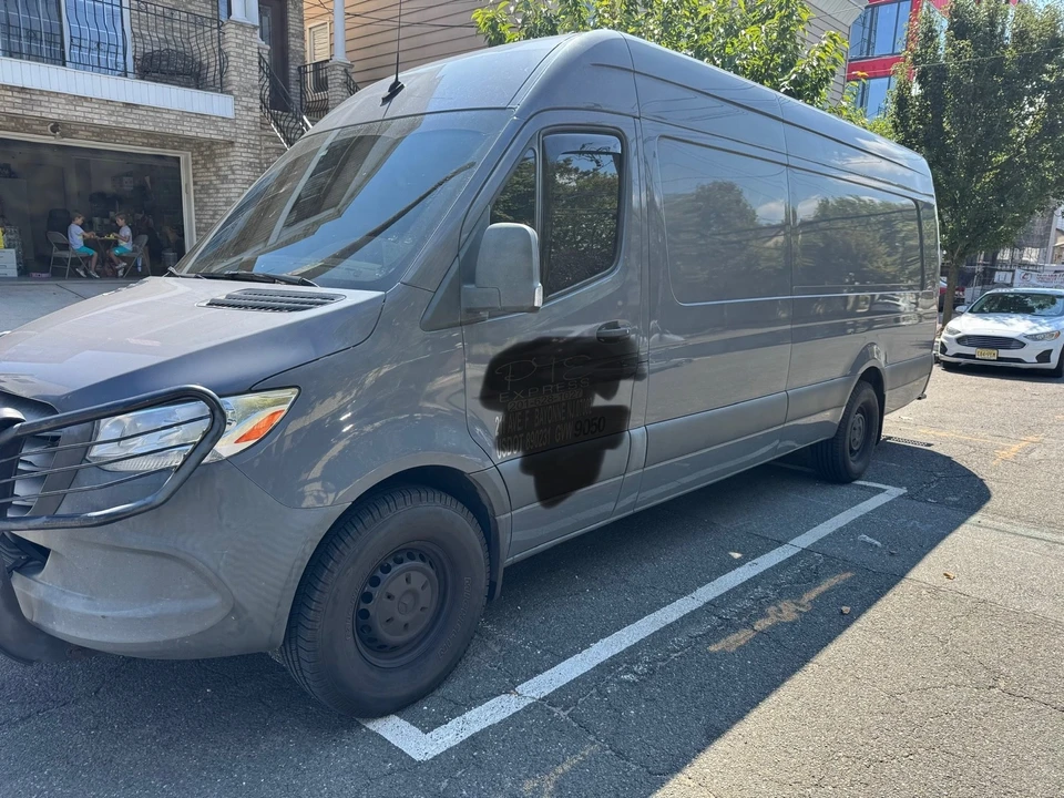 2019 Mercedes-Benz VS30 Sprinter - Image 2 of 4