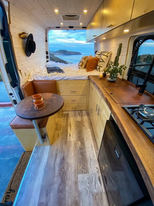 2019 Mercedes-Benz VS30 Sprinter - Image 3 of 14