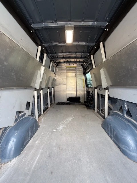 2019 Mercedes-Benz VS30 Sprinter - Image 14 of 15