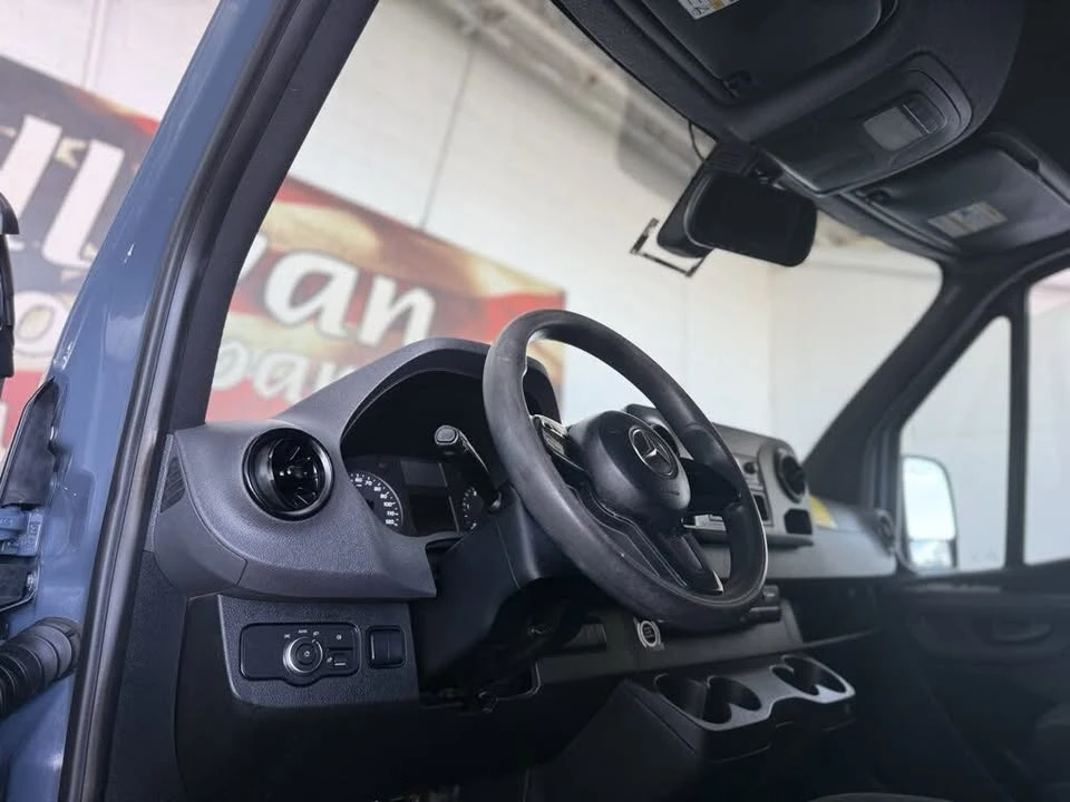 2019 Mercedes-Benz VS30 Sprinter - Image 16 of 20