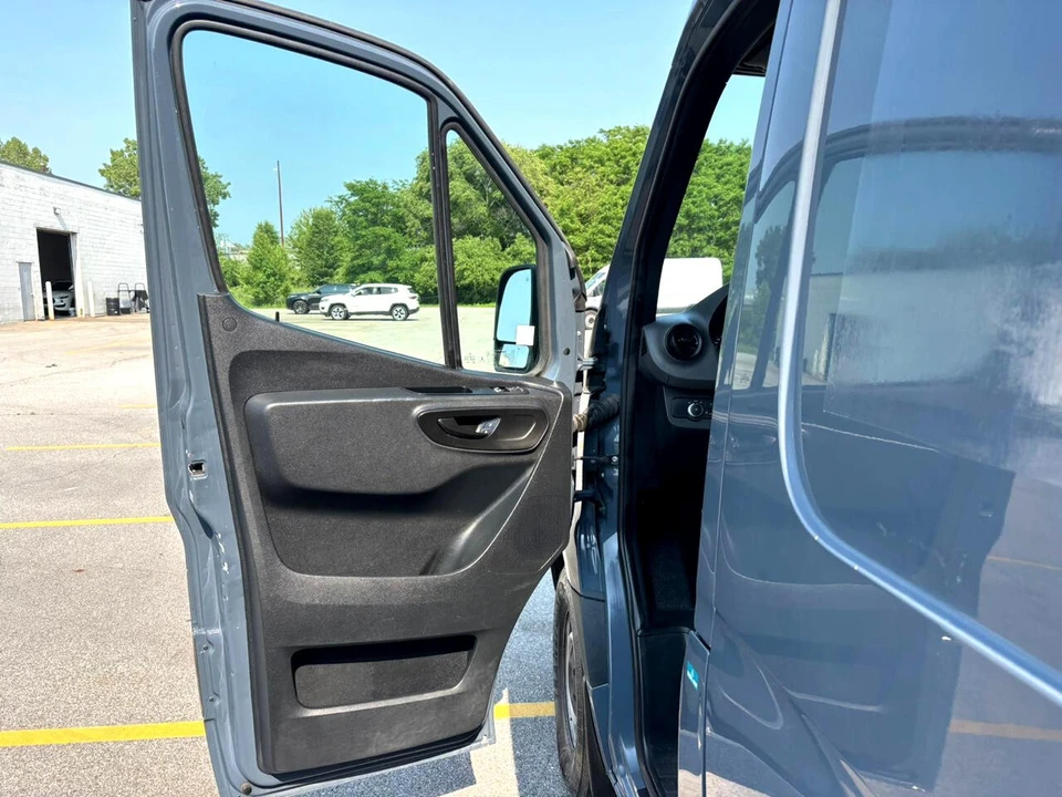 2019 Mercedes-Benz VS30 Sprinter - Image 10 of 21