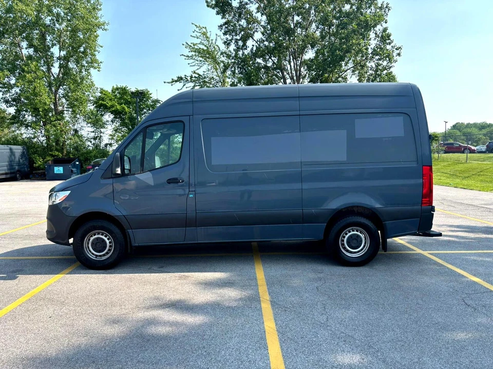 2019 Mercedes-Benz VS30 Sprinter - Image 3 of 21