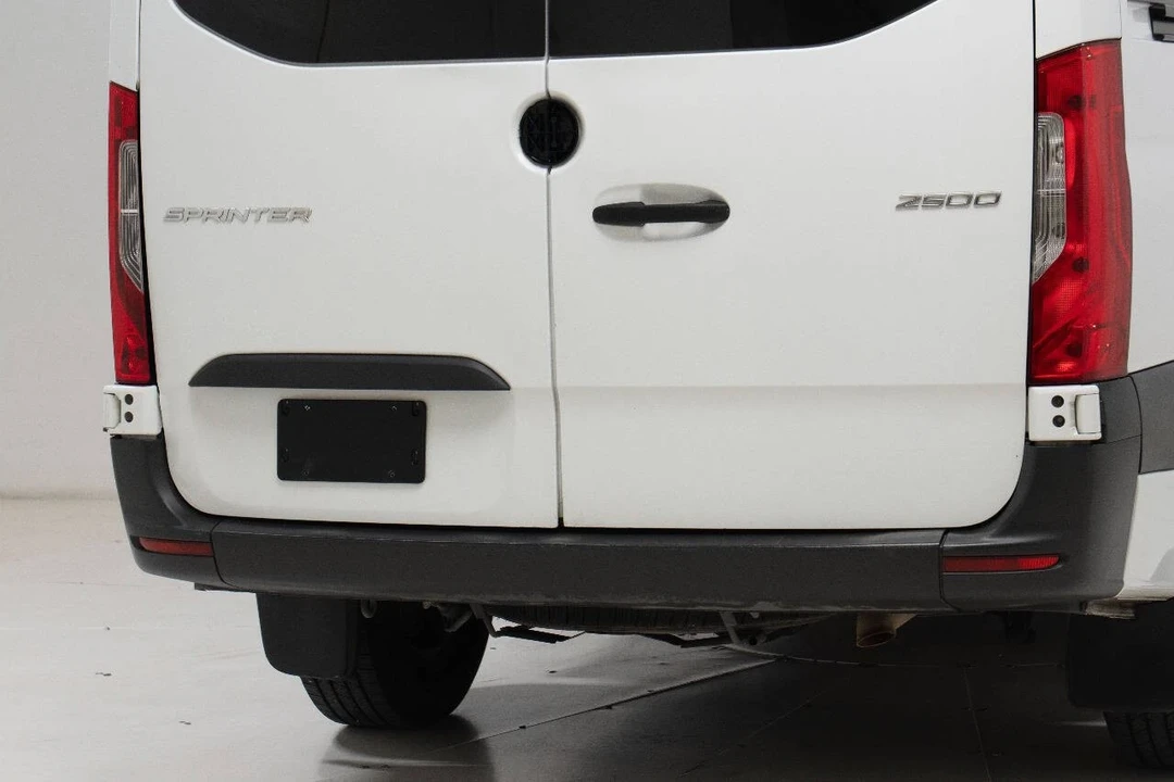 2019 Mercedes-Benz VS30 Sprinter - Image 17 of 21