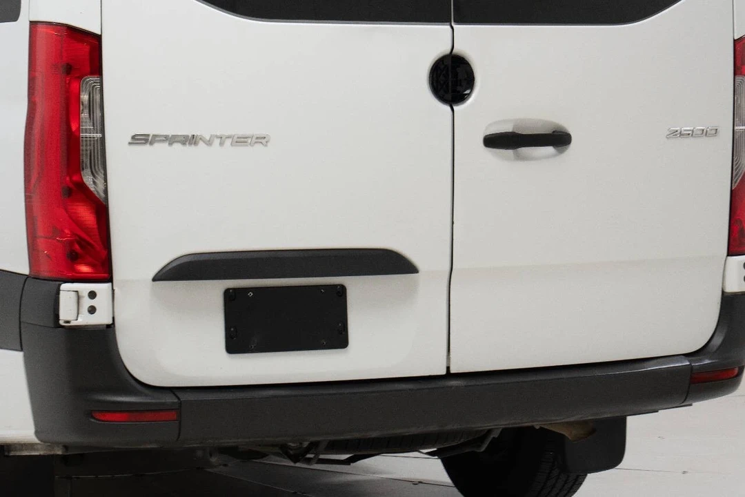 2019 Mercedes-Benz VS30 Sprinter - Image 18 of 21