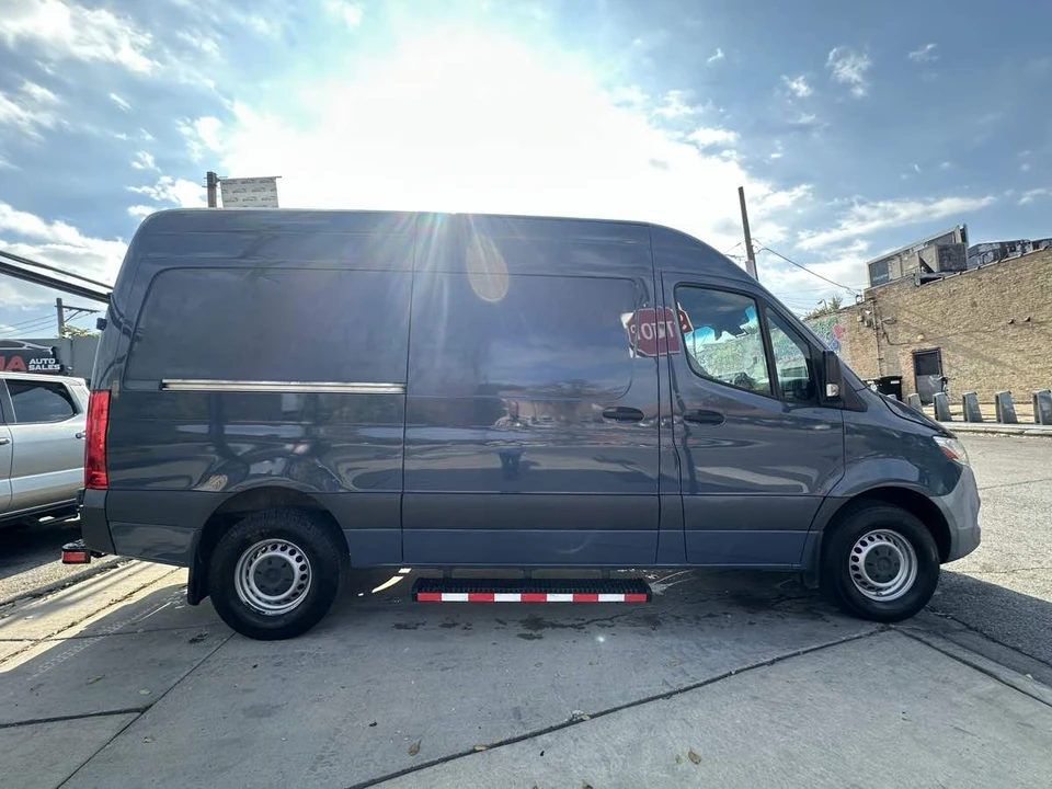 2019 Mercedes-Benz VS30 Sprinter - Image 10 of 21