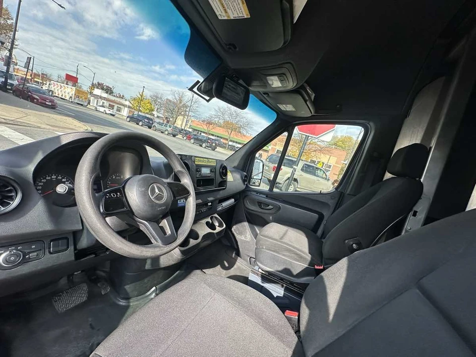 2019 Mercedes-Benz VS30 Sprinter - Image 17 of 21