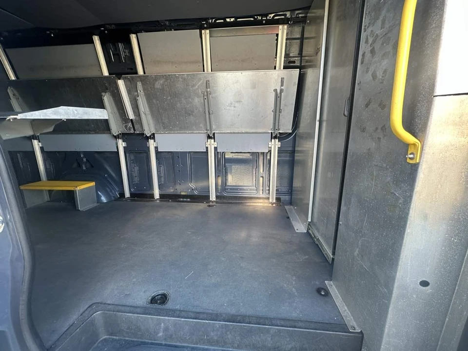 2019 Mercedes-Benz VS30 Sprinter - Image 18 of 21
