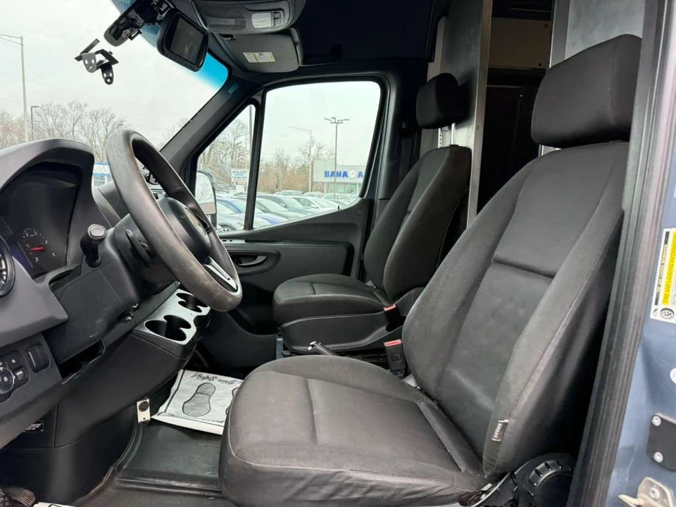 2019 Mercedes-Benz VS30 Sprinter - Image 17 of 21
