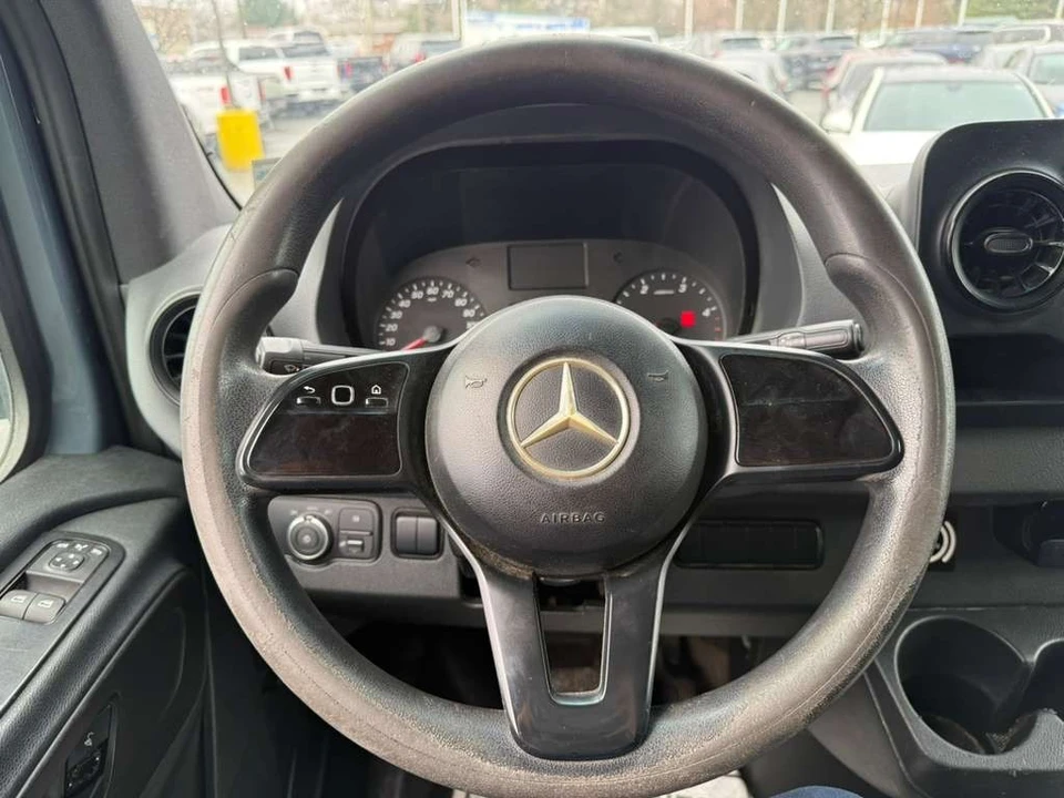 2019 Mercedes-Benz VS30 Sprinter - Image 8 of 21