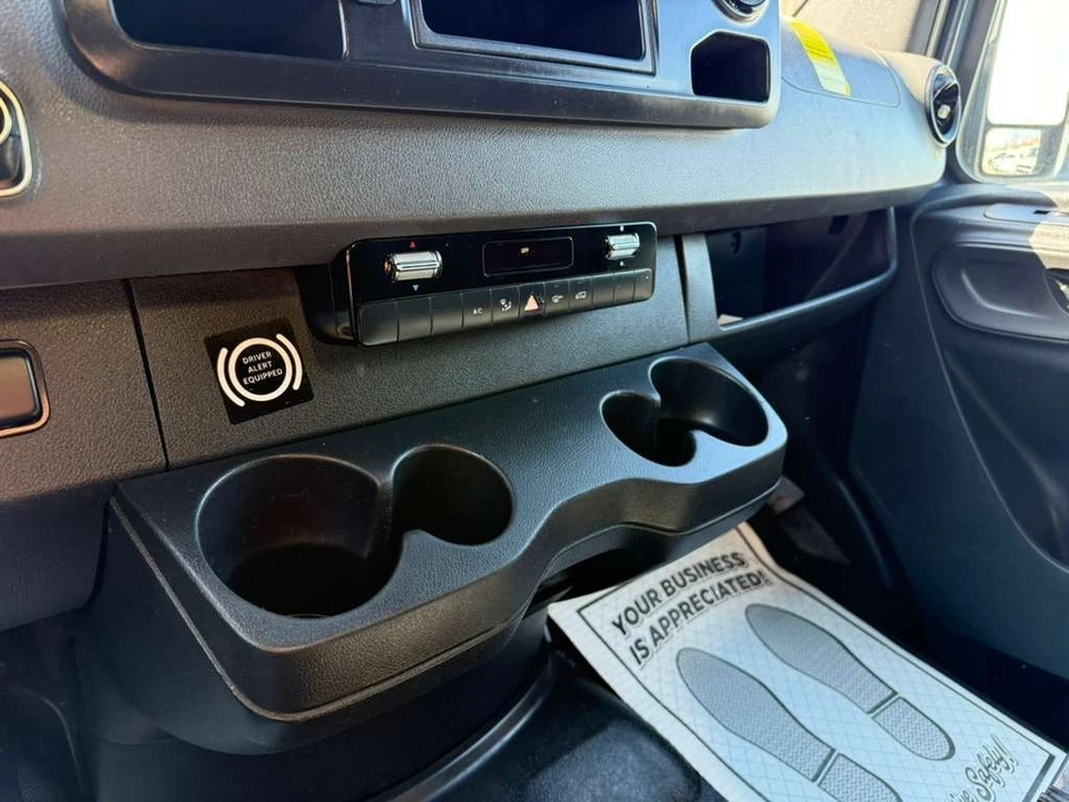 2019 Mercedes-Benz VS30 Sprinter - Image 15 of 21