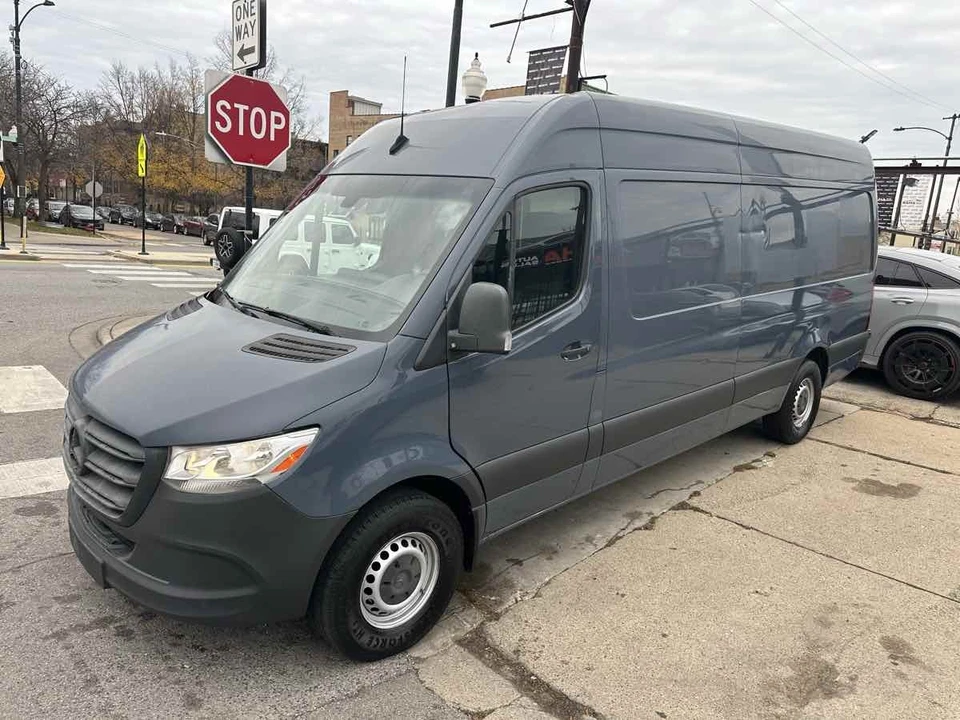 2019 Mercedes-Benz VS30 Sprinter - Image 3 of 21