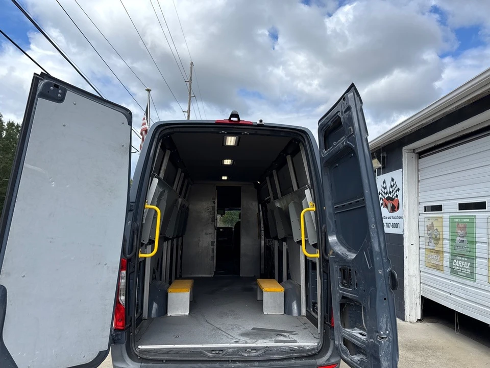 2019 Mercedes-Benz VS30 Sprinter - Image 9 of 17