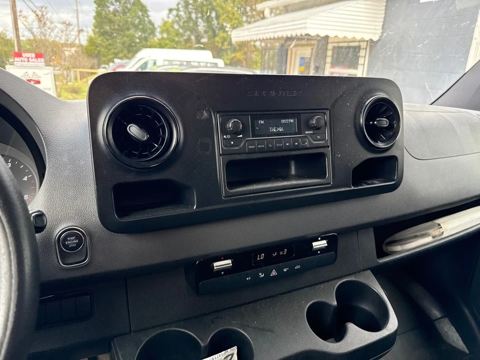 2019 Mercedes-Benz VS30 Sprinter - Image 15 of 17