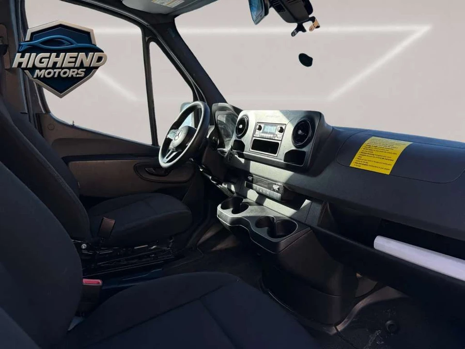 2019 Mercedes-Benz VS30 Sprinter - Image 18 of 21