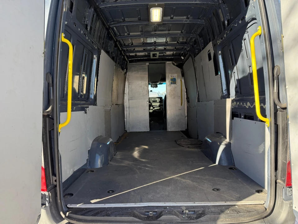 2019 Mercedes-Benz VS30 Sprinter - Image 19 of 21