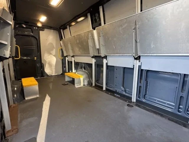 2019 Mercedes-Benz VS30 Sprinter - Image 8 of 12