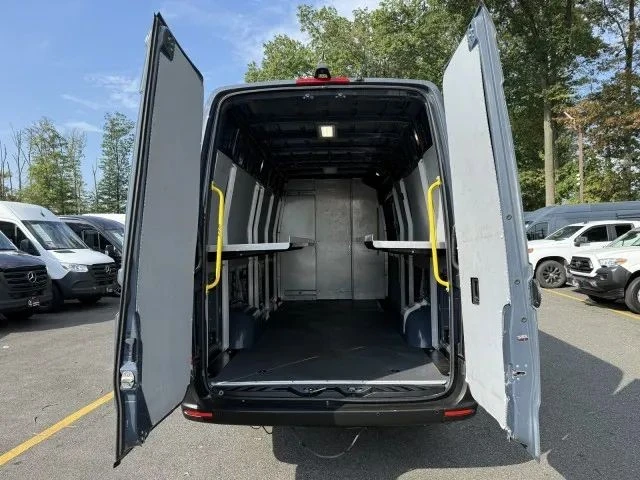 2019 Mercedes-Benz VS30 Sprinter - Image 6 of 12