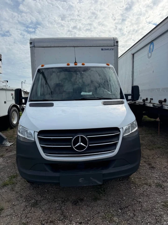 2019 Mercedes-Benz VS30 Sprinter - Image 2 of 7